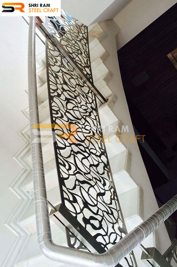 ss staircase railing glass